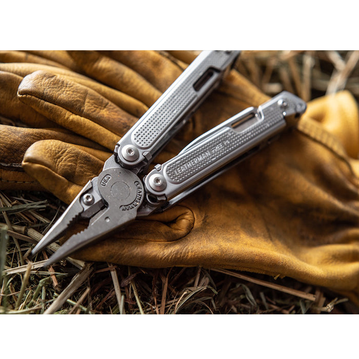 Leatherman FREE™ P2 戶外萬用刀